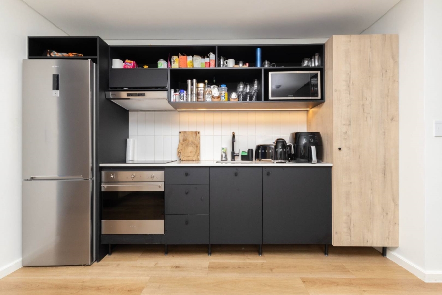 1 Bedroom Property for Sale in Sea Point Western Cape